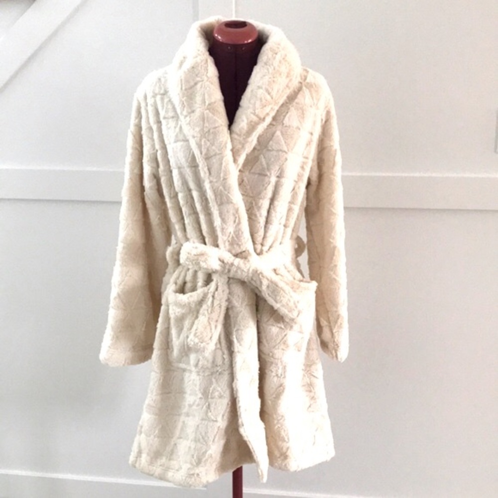 NWT Plush Robe Women’s M/L